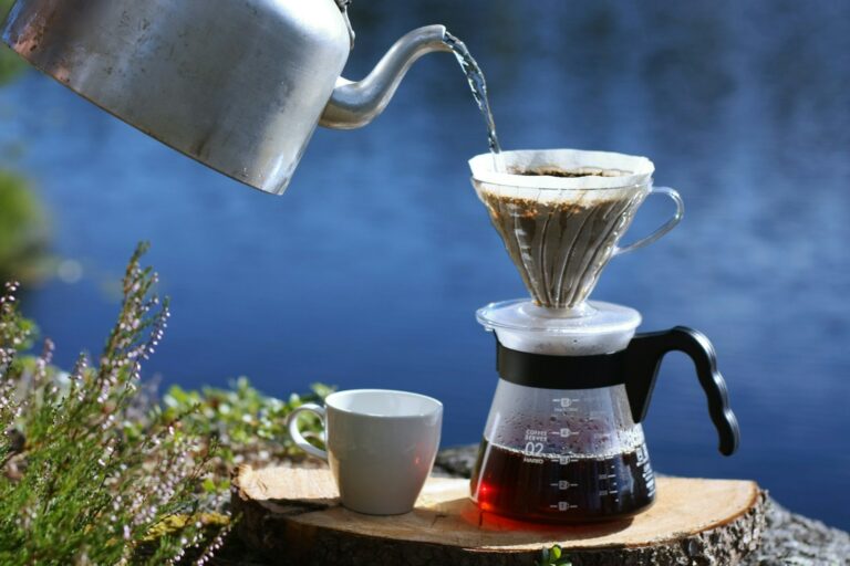 Simple budget coffee brewing setup without an espresso machine
